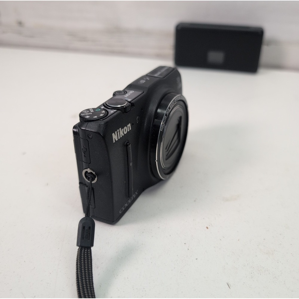 Nikon COOLPIX S9700 16MP 30x Zoom Digital Camera Bundle Batteries Charger - Picture 8 of 14